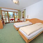 Schatten Hotel 3*