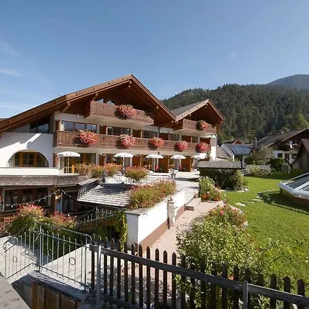 Hotel Schatten 3*