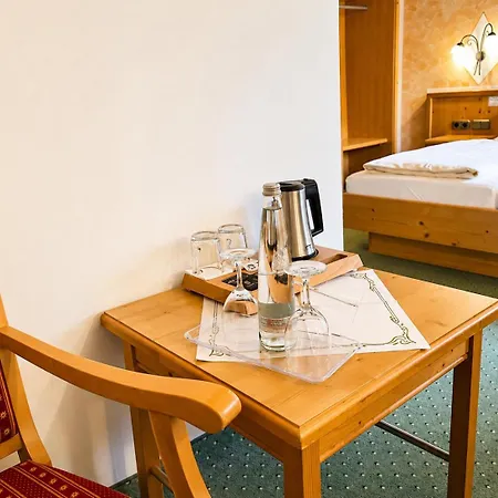 Schatten Hotel 3*