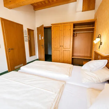 Schatten Hotel Garmisch-Partenkirchen