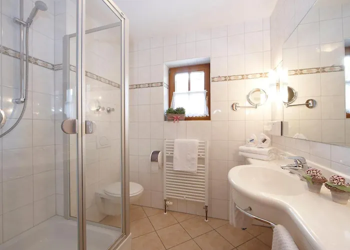 Hotel Schatten 3*
